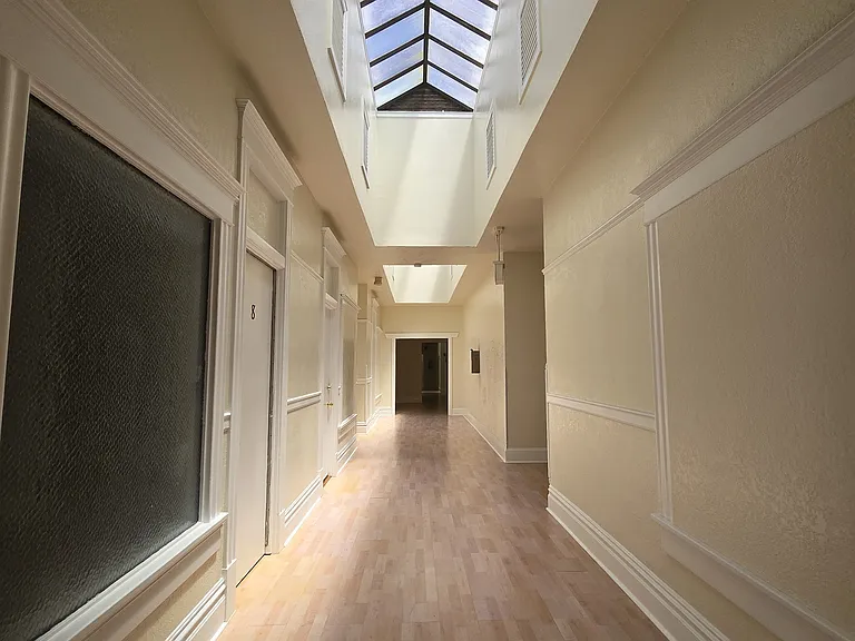 121 1/2 N Glassell St #7 — Photo 2