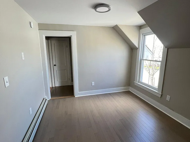 248 Forest St #B — Photo 6
