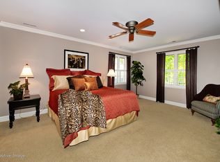 27W145 Mack Rd, Wheaton, IL 60189