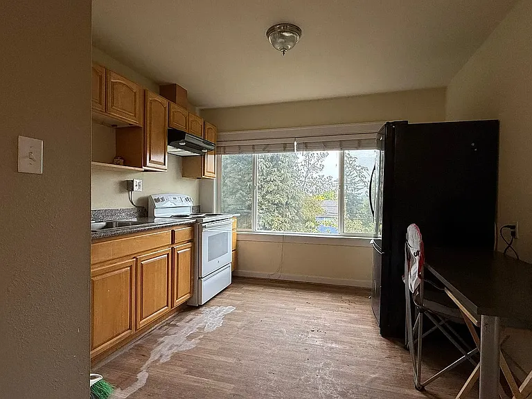 5016 19th Ave NE — Photo 6