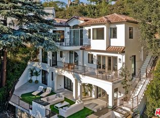 3237 Tareco Dr, Los Angeles, CA 90068