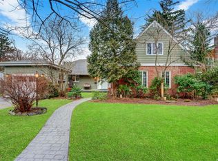 1639 Ridgeway Dr, Hewlett, NY 11557