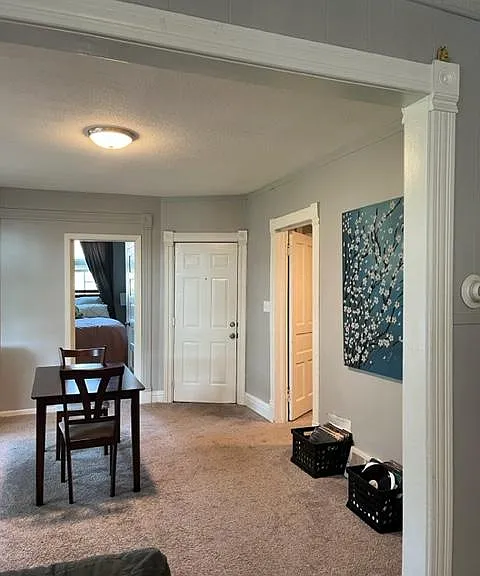 1606 Monroe St NE #1 — Photo 6