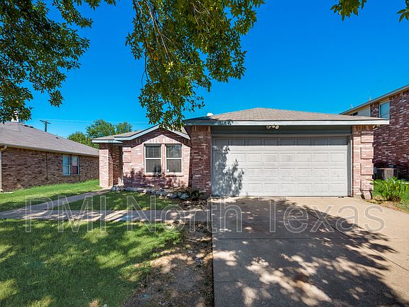 3rd image of 4216 Boxwood Dr