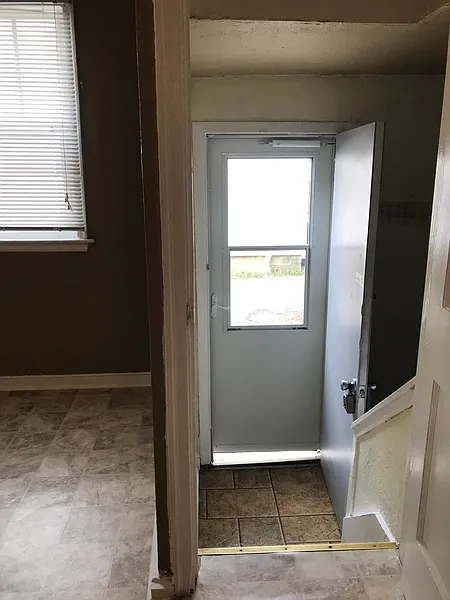 Thumbnail 17
