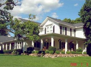 10301 Hogan Rd, Manchester, MI 48158