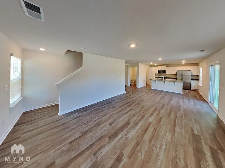2259 Meadow Stream Dr — Photo 4