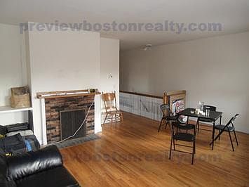 2nd image of 4 Islington St #U