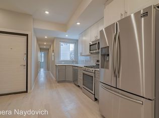 2110 Master St, Philadelphia, PA 19121