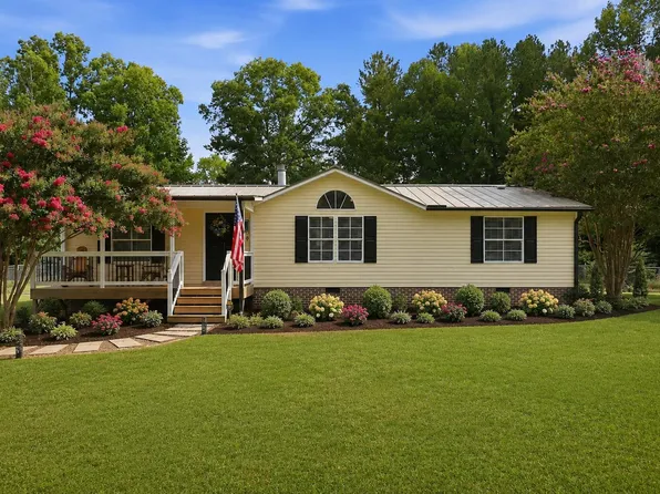 1993 Idlewood Dr, Stem, NC 27581