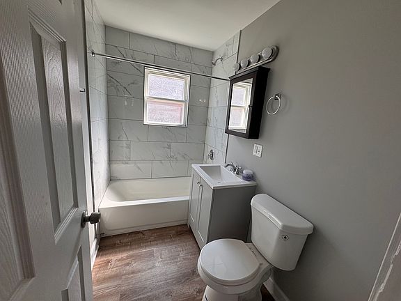 5th image of 2229-2237 Vermont St #3B-1BA
