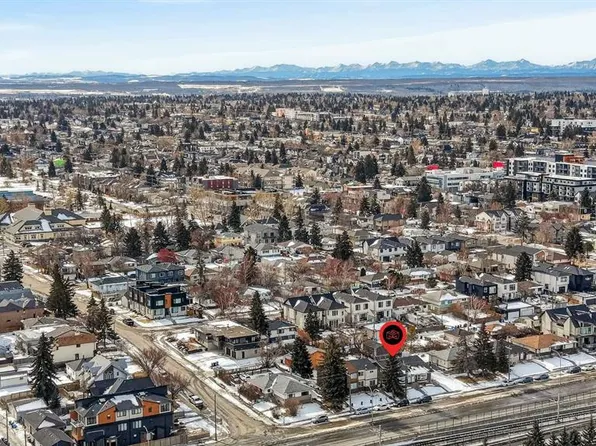 3007 N 12th Ave SW, Calgary, AB T3C 0S5