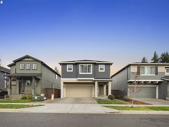 3rd image of 561 NE 138th Pl