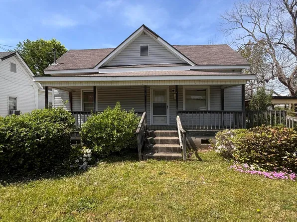 609 N Magnolia Ave, Dunn, NC 28334