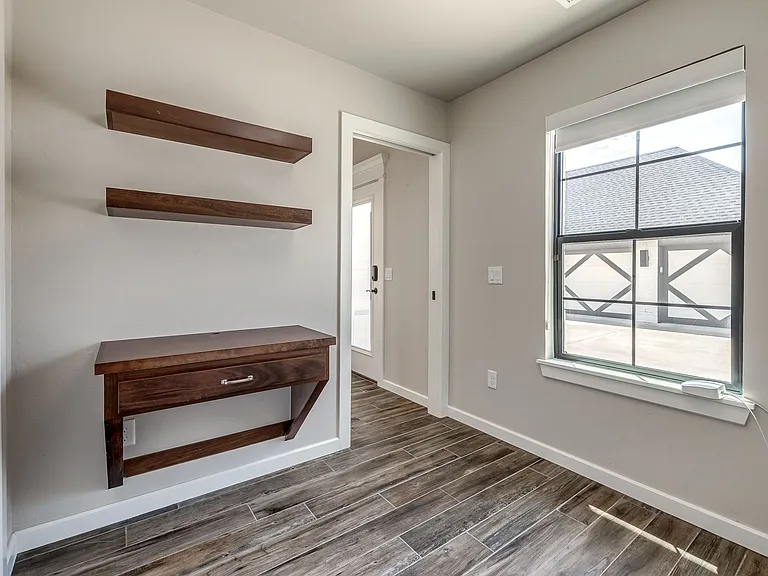 4001 Timber Valley Dr — Photo 36