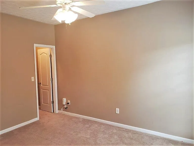 9001 Scottsdale Ct — Photo 21