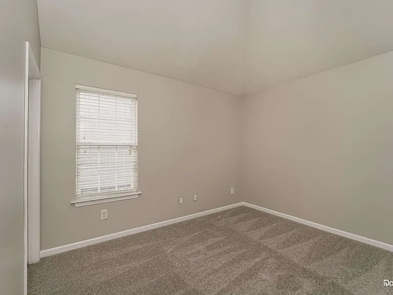 140 Dunnell Rd — Photo 13