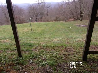 352 Arlington Ave, Terra Alta, WV 26764