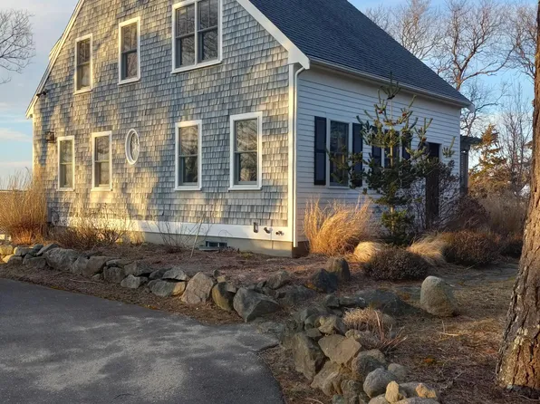 20 Stonefield Dr, East Sandwich, MA 02537