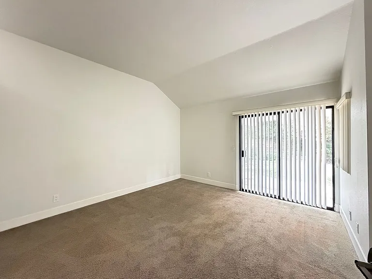 27861 Sheffield — Photo 12