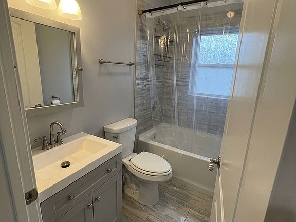 4th image of 8405 S Vernon Ave