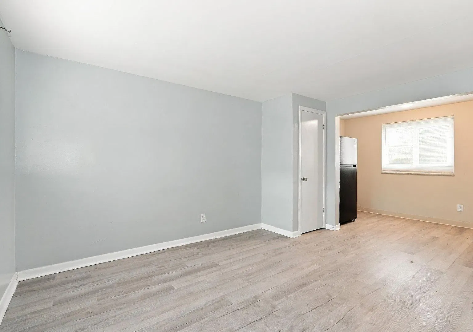 143 Stevens Ave — Photo 3