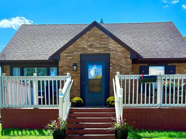 1012 16th Ave, Moline, IL 61265