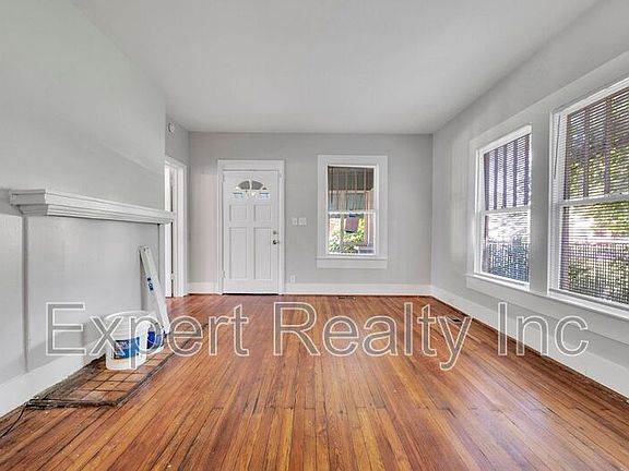 4th image of 2513 Avenue J