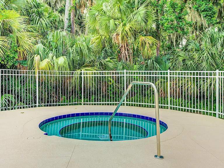 The Club at Sugar Mill Apartments — Photo 4