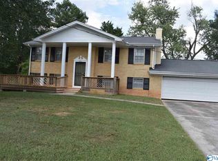3215 Rita Ln NW, Huntsville, AL 35810