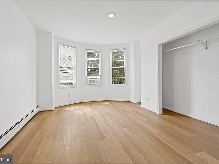 1653 N Smallwood St — Photo 4