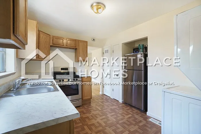 3610 Oneida St — Photo 11