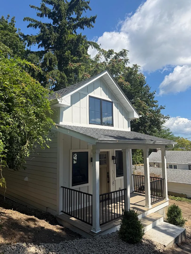 14 Elm St — Photo 1