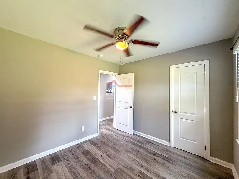1815 Hallmark Dr — Photo 26
