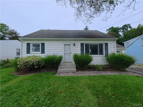 107 E Dauenhauer St, East Syracuse, NY 13057