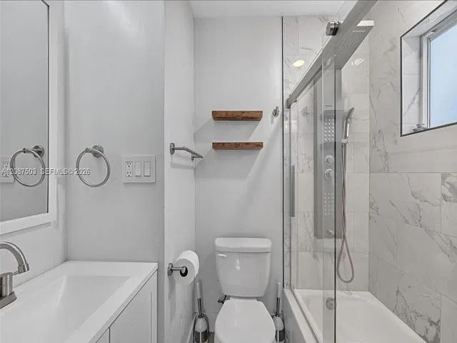 3 bed, 2.0 bath, $3,300 — Photo 3