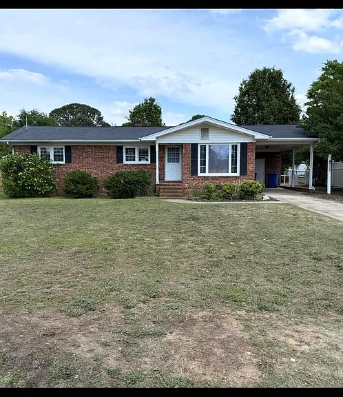 2039 Ironwood Dr — Photo 2