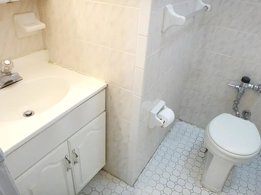 Rented by Paley Management | media 19