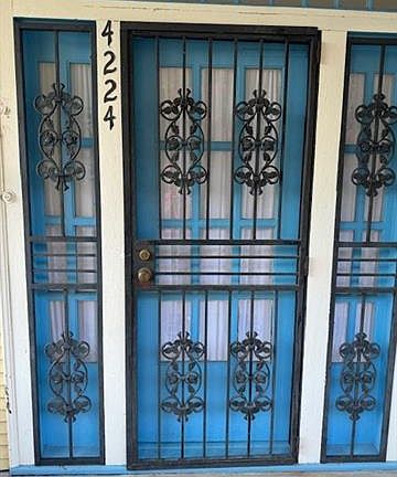2nd image of 4224 S Miro St