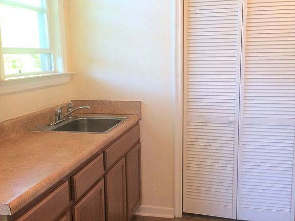 2nd image of 1611 Charleston Ave #B