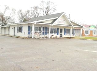 8330 Highland Rd, White Lake, MI 48386