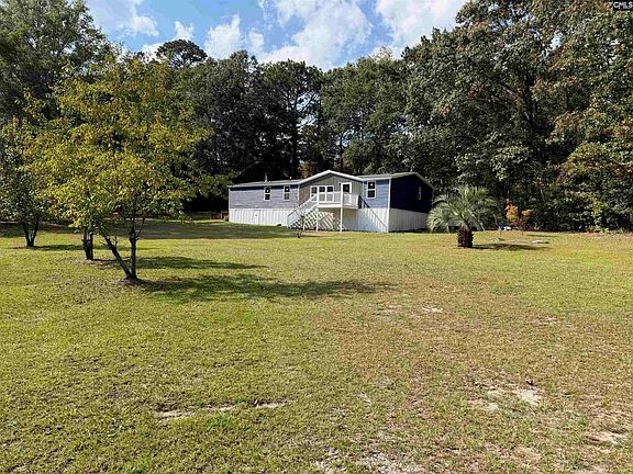 3rd image of 19 Wayside Ln