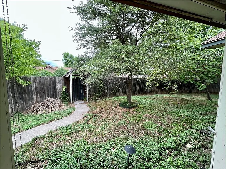 16508 Framingham Cir — Photo 22