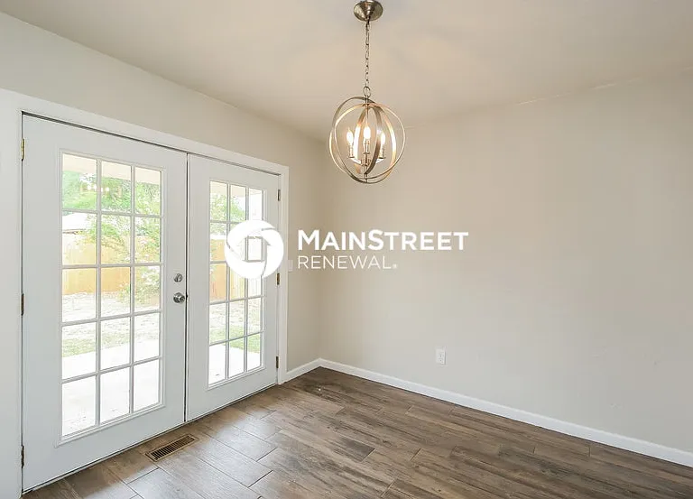 2905 Parkside Dr — Photo 9