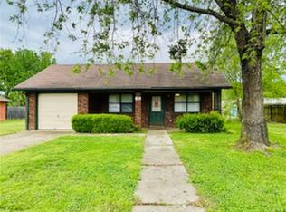 412 S Vine St, Hackett, AR 72937