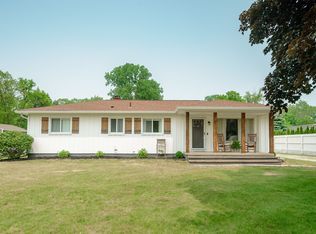 40302 Robbe Rd, Van Buren Township, MI 48111