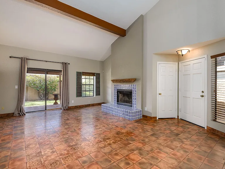5505 E Desert Hills Dr — Photo 12