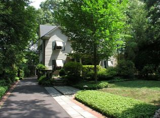 407 Chews Landing Rd, Haddonfield, NJ 08033