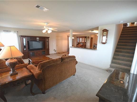 2nd image of 2827 N Sonny Ln
