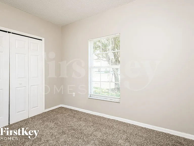 702 Cotulla Dr — Photo 12